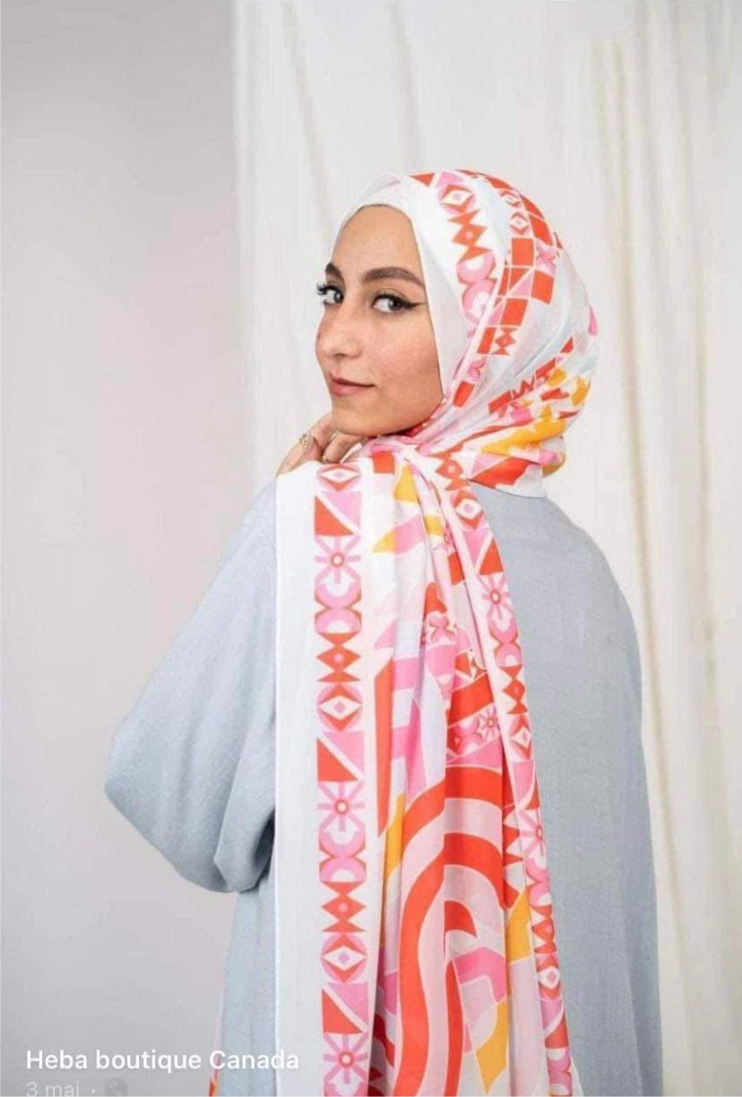 🧕 Digital Printed Crêpe Chiffon Hijab – Elegant & Practical