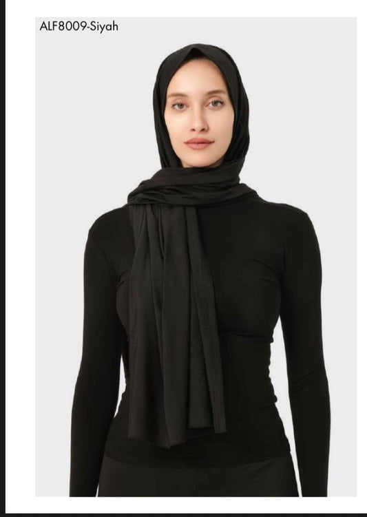 Stay Dry in Style – Waterproof Hijab