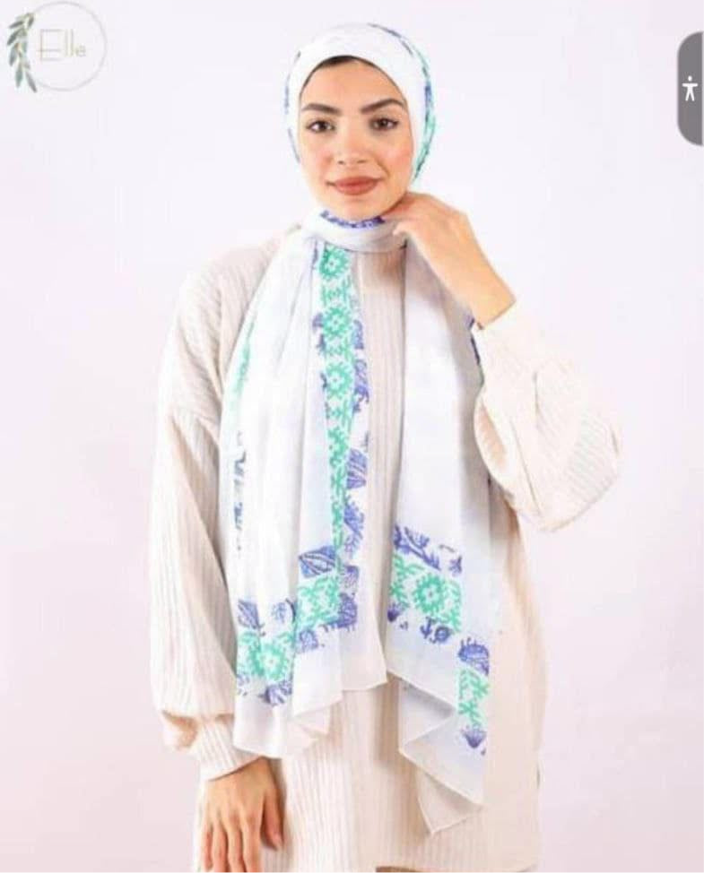 🧕 Digital Printed Crêpe Chiffon Hijab – Elegant & Practical