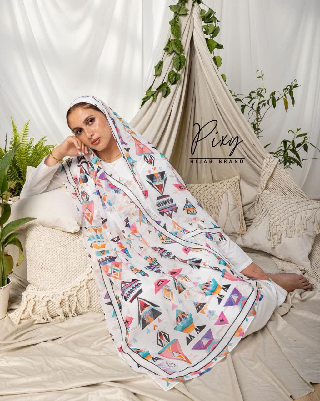 🧕 Digital Printed Crêpe Chiffon Hijab – Elegant & Practical