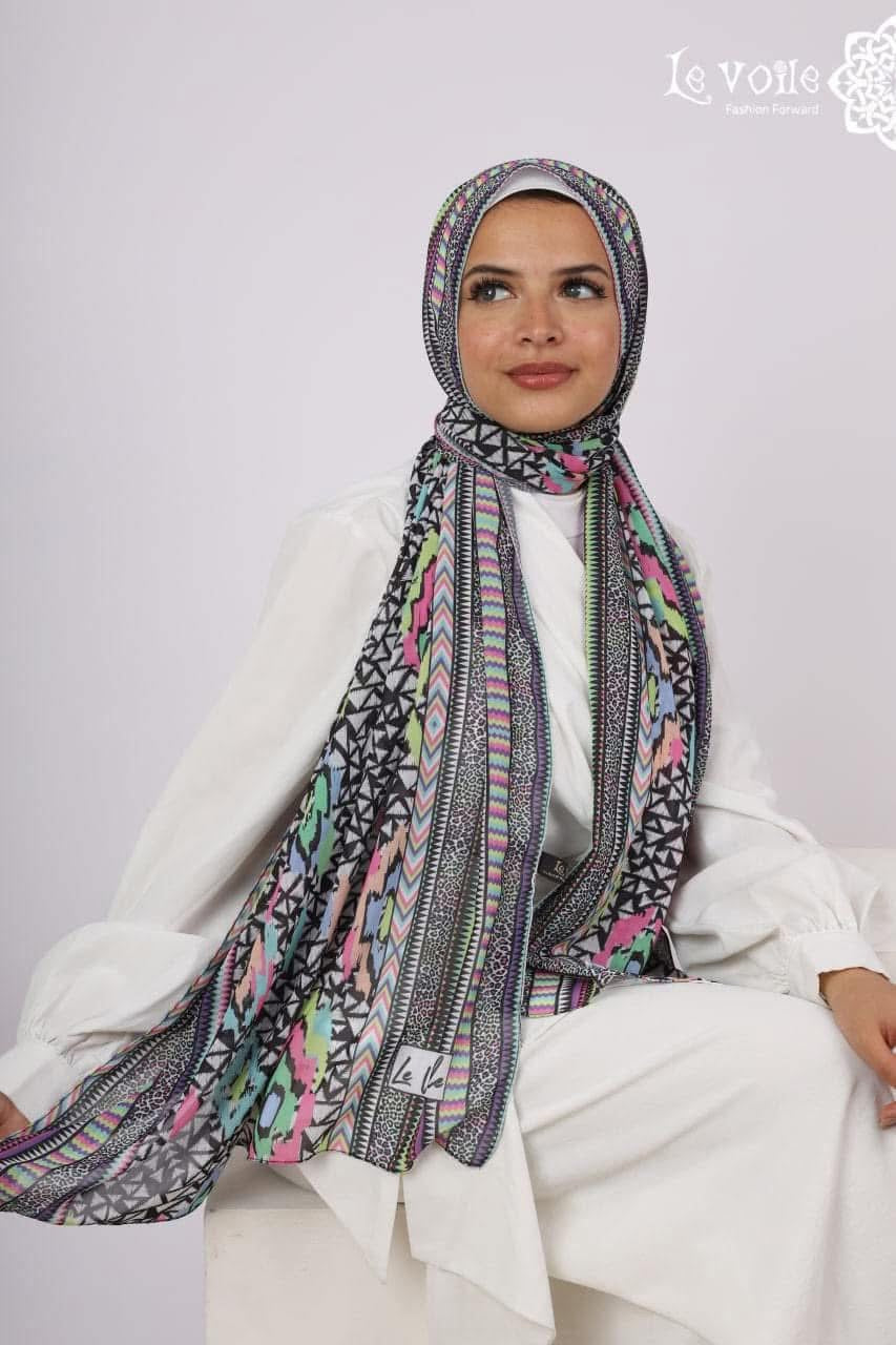 🧕 Digital Printed Crêpe Chiffon Hijab – Elegant & Practical