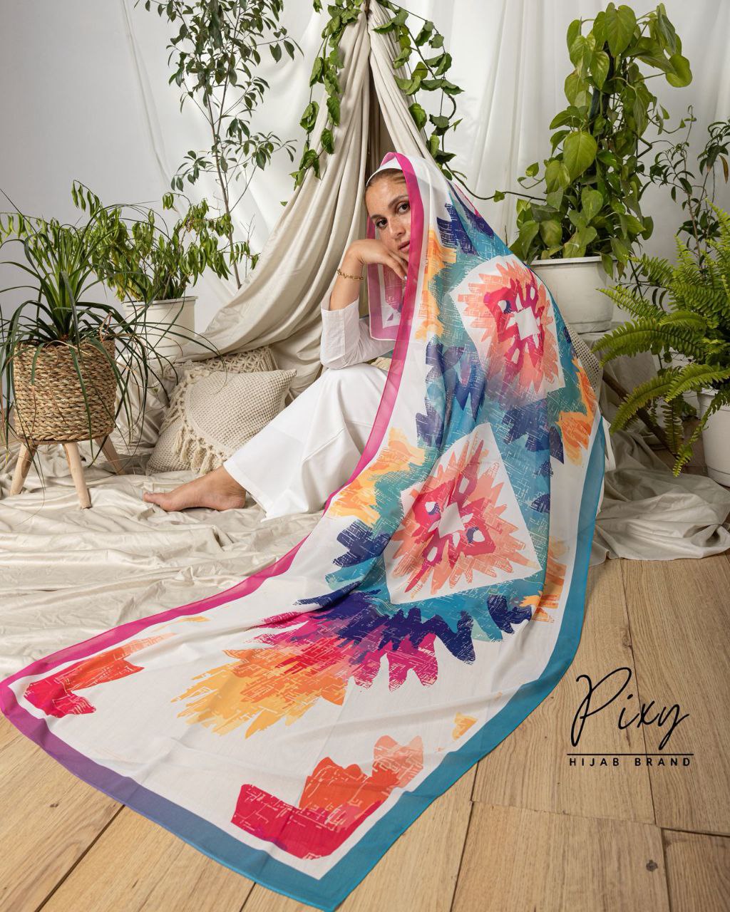 🧕 Digital Printed Crêpe Chiffon Hijab – Elegant & Practical