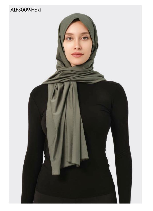 Stay Dry in Style – Waterproof Hijab
