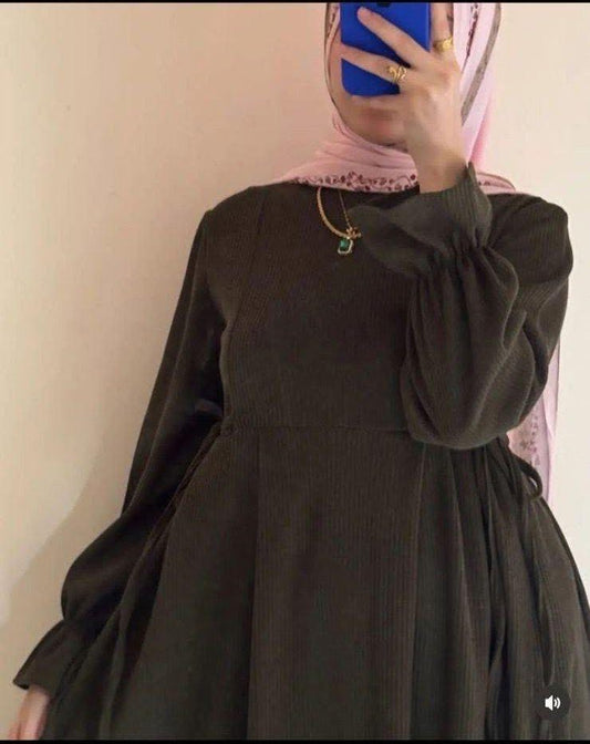 Soft Ribbed Modest Dress – Elegant & Comfortable