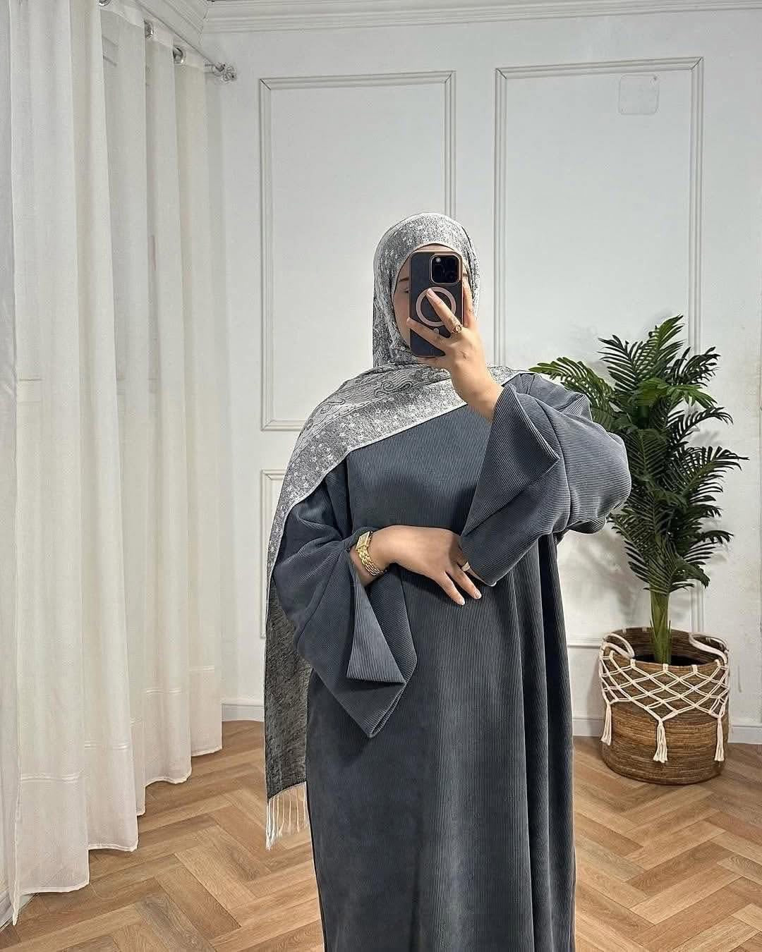 Velvet Ribbed Winter Abaya Dress – Elegant & Modest