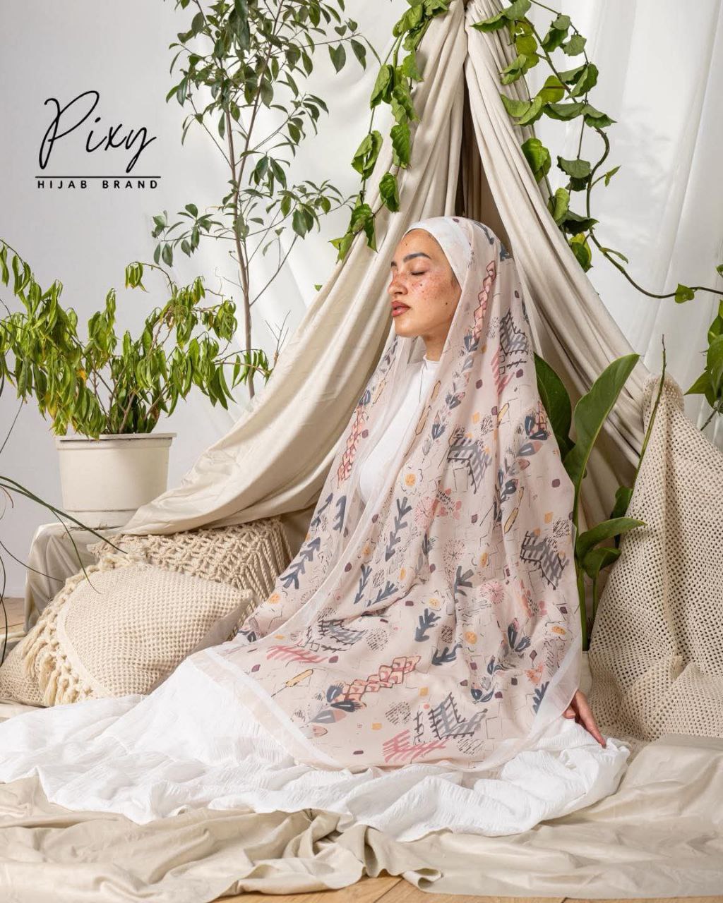 🧕 Digital Printed Crêpe Chiffon Hijab – Elegant & Practical