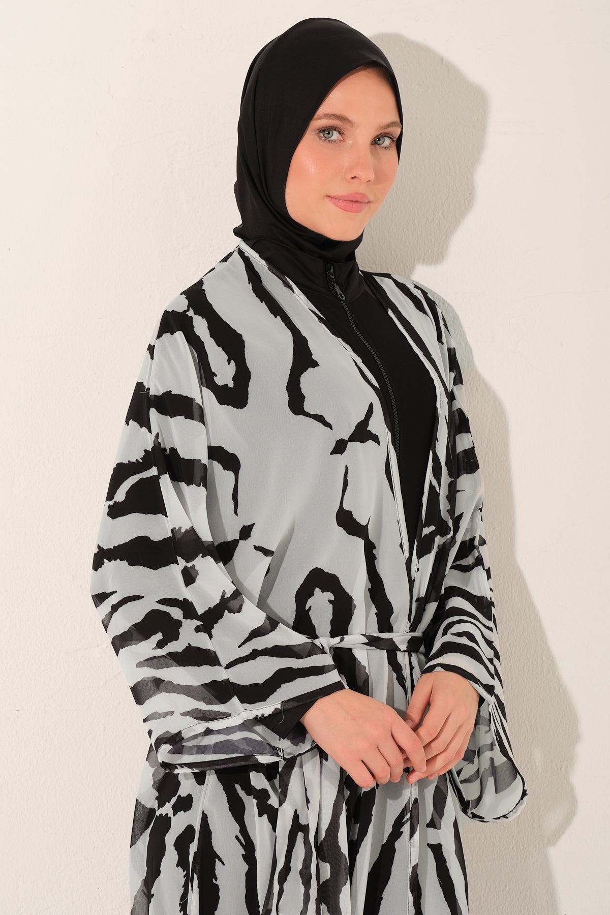 Zebra Luxury Modest Swimwear Set – 4-Piece Full Coverage Swim Look Heba Boutique
