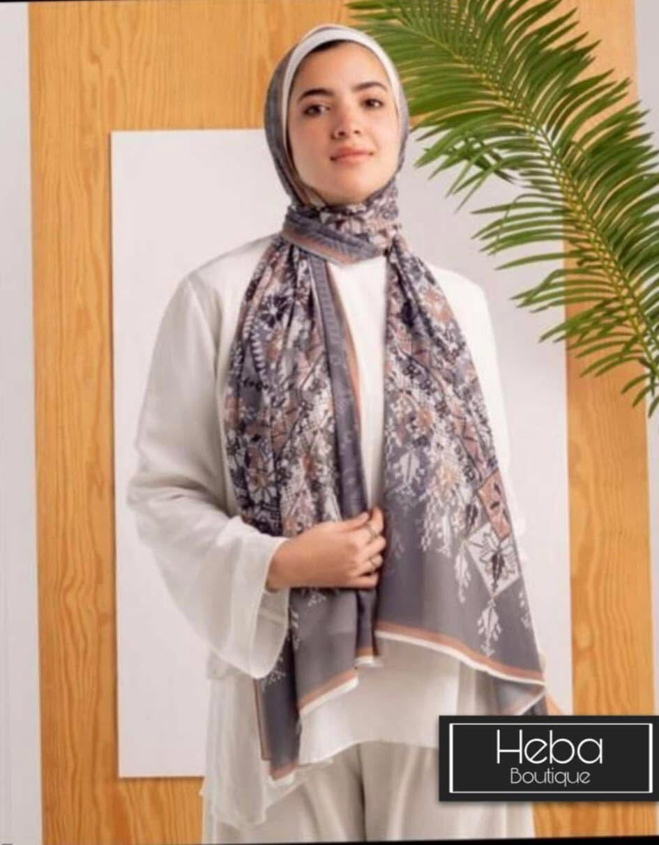 🧕 Digital Printed Crêpe Chiffon Hijab – Elegant & Practical