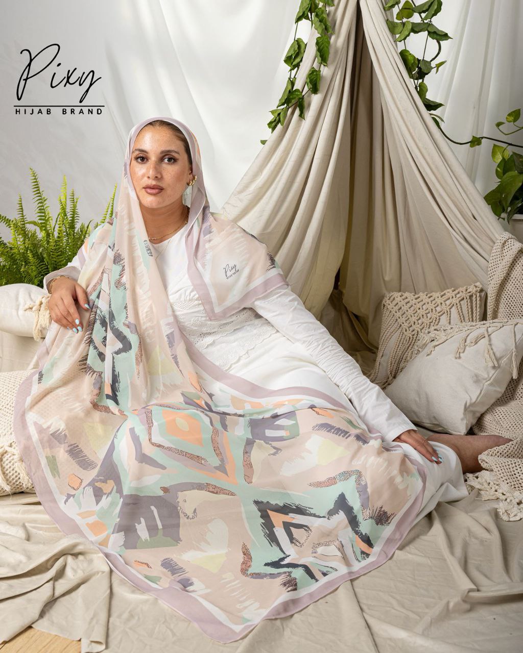 🧕 Digital Printed Crêpe Chiffon Hijab – Elegant & Practical